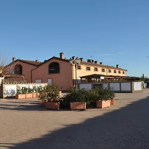  Appartamento Ampio Con Piscina In Prossimità Del Mare Italia